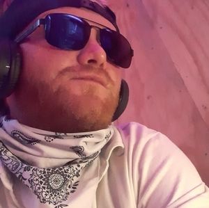 Meet your Posher, Jeramiah